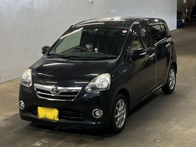 1176 DAIHATSU MIRA E S LA300S 2013 г. (KCAA Fukuoka)